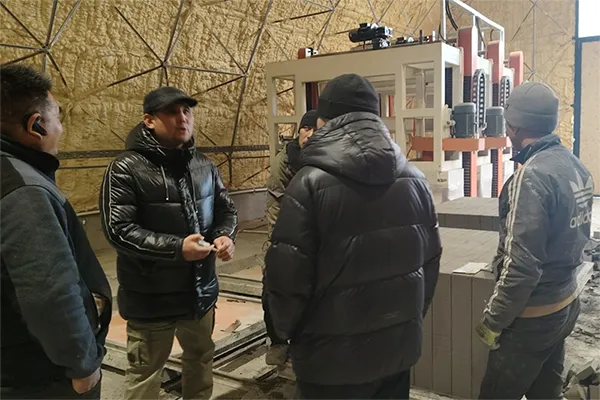 Línea de producción de bloques de HCCA en Bishkek, Kirguistán