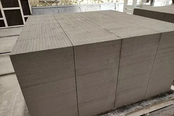 Línea de producción de bloques de HCCA en Bishkek, Kirguistán