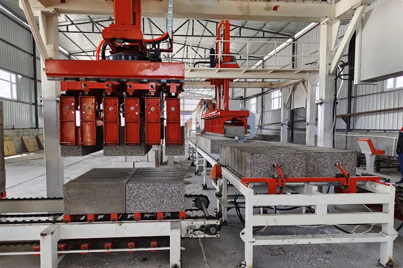 Máquina apiladora automática de bloques de hormigón
